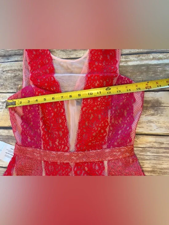 NEW BCBGMaxAzria Red Lace High-Low Tulle Skirt - Picture 9 of 12